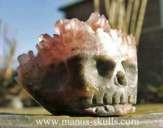 Smithsonite Skull