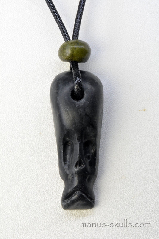 Isua Pendant with Greenlandite slide Bead