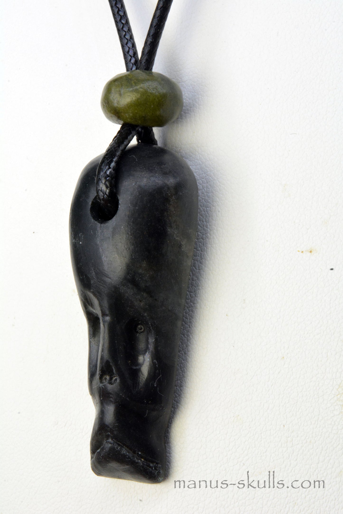 Isua Pendant with Greenlandite slide Bead