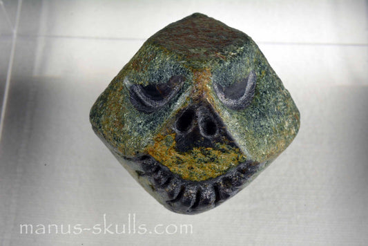 Garnet Skull