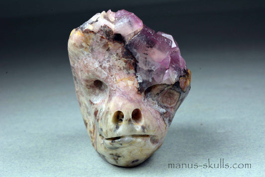 Cobalto Calcite Skull