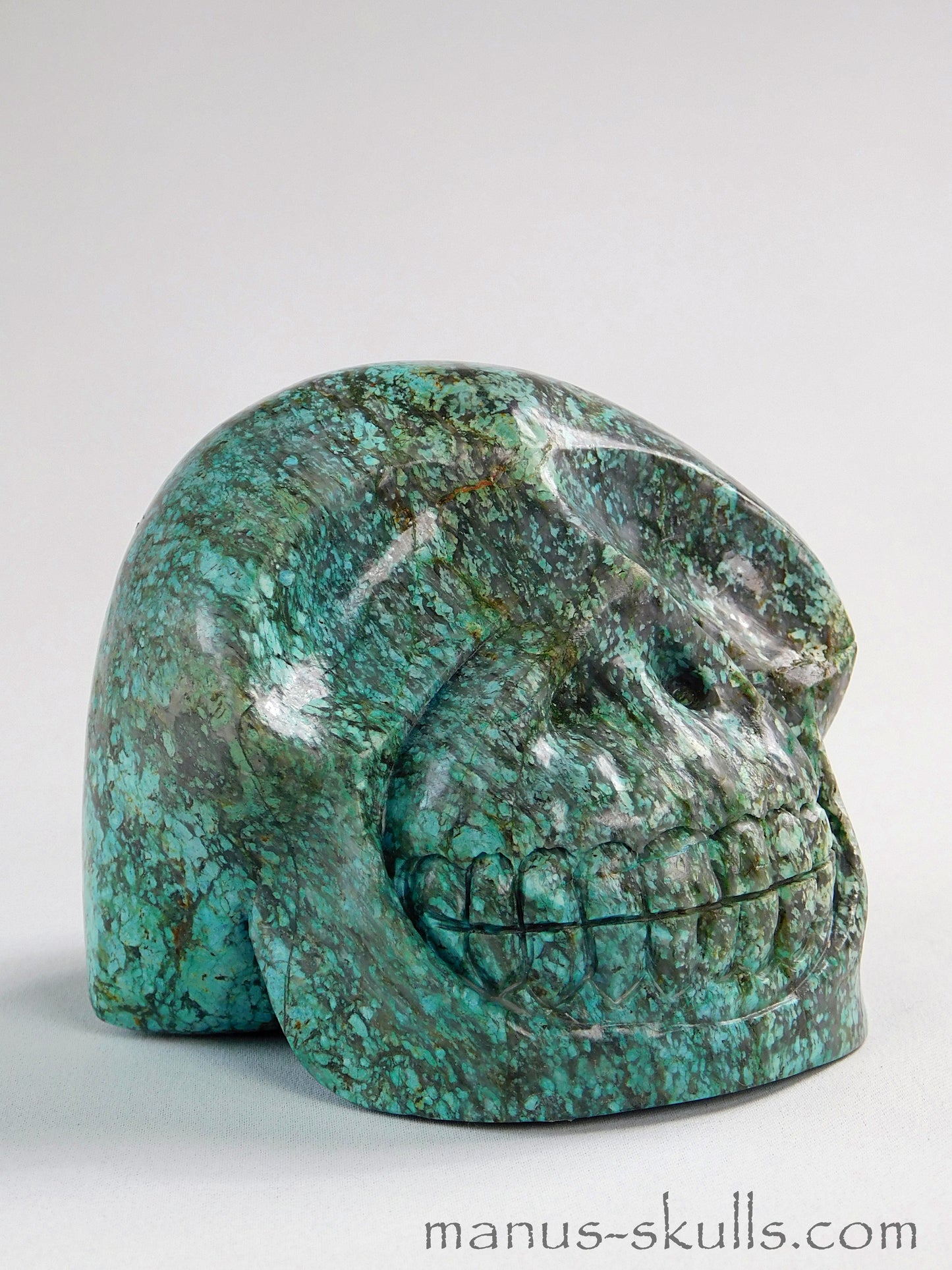 Large Turquoise Skull