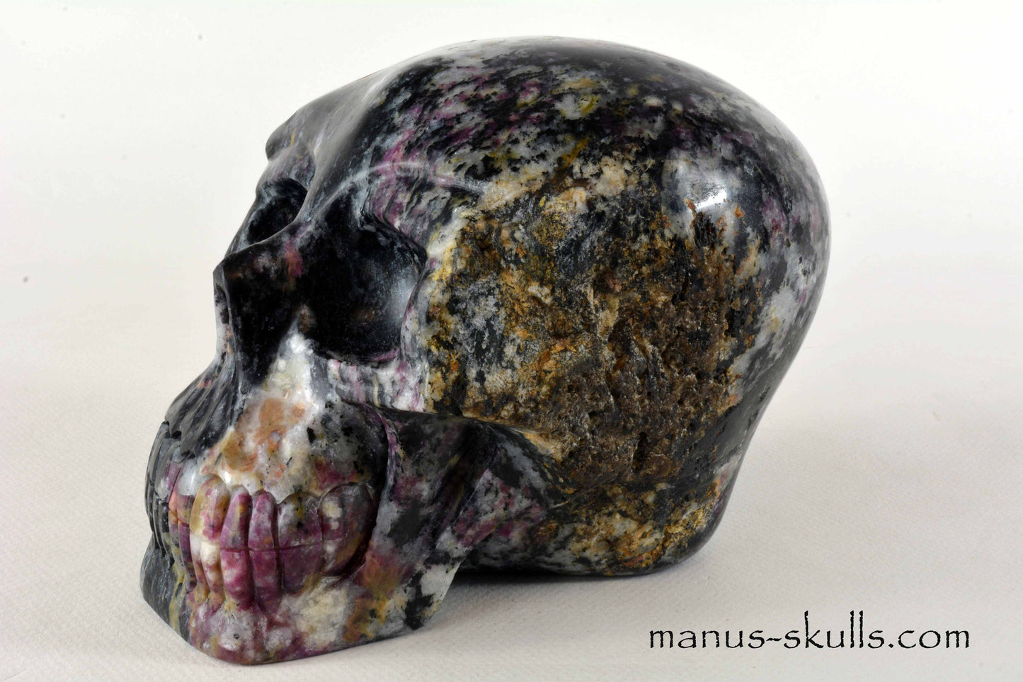 Eudialyte Skull
