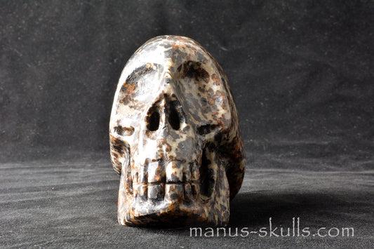 Willemite Skull UV
