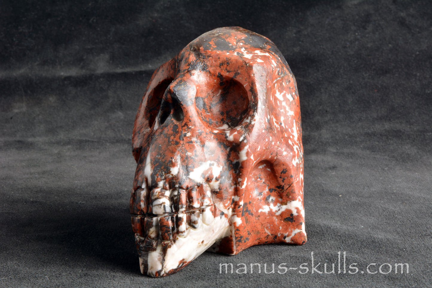 Willemite Skull UV