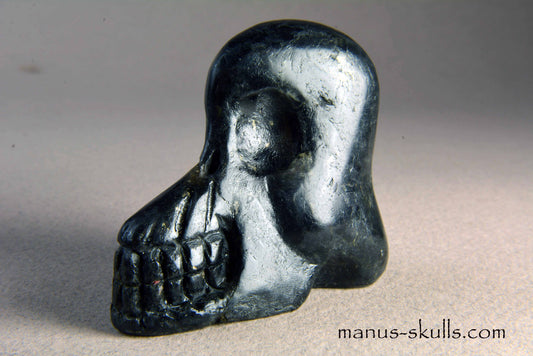 Nuummite Skull