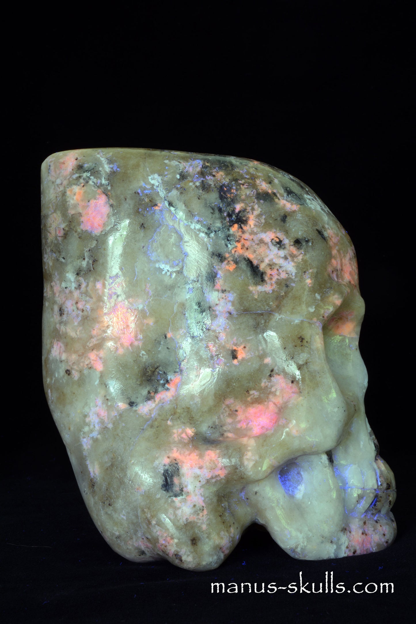 XXL Tugtupite Skull UV