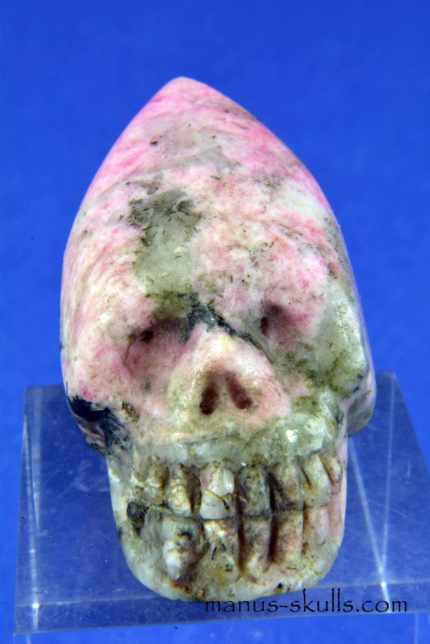 Tugtupite Conehead Skull